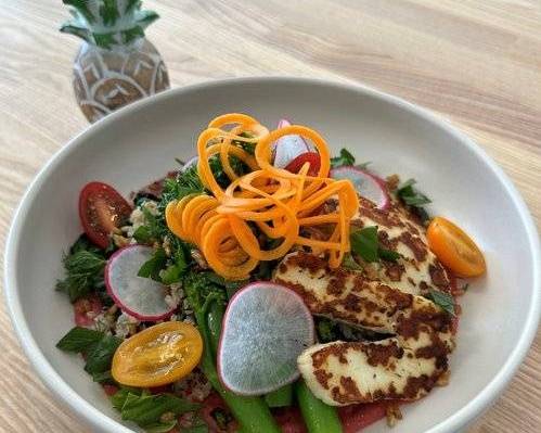 Halloumi Poke Bowl