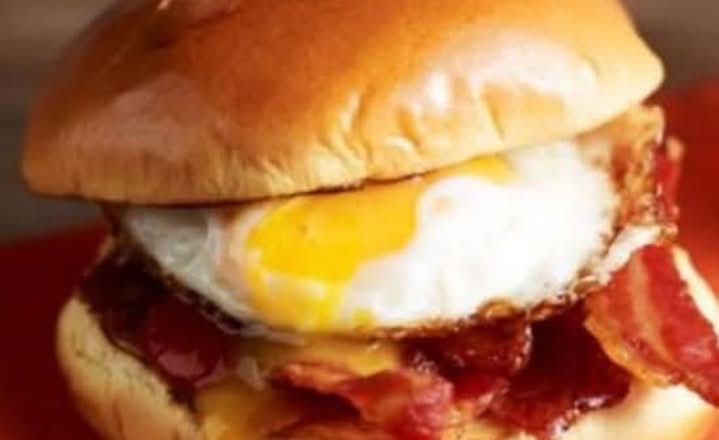 Bacon & Egg Roll