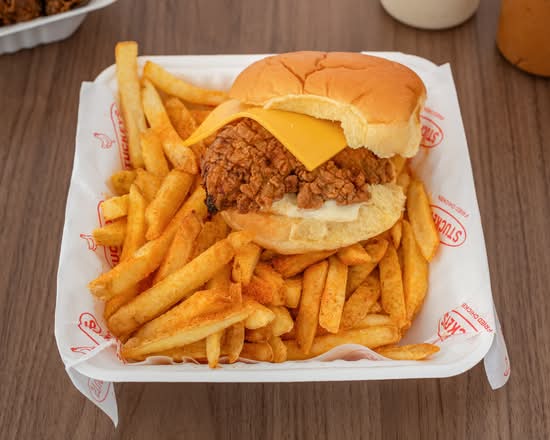 Chook & cheese burger with chips